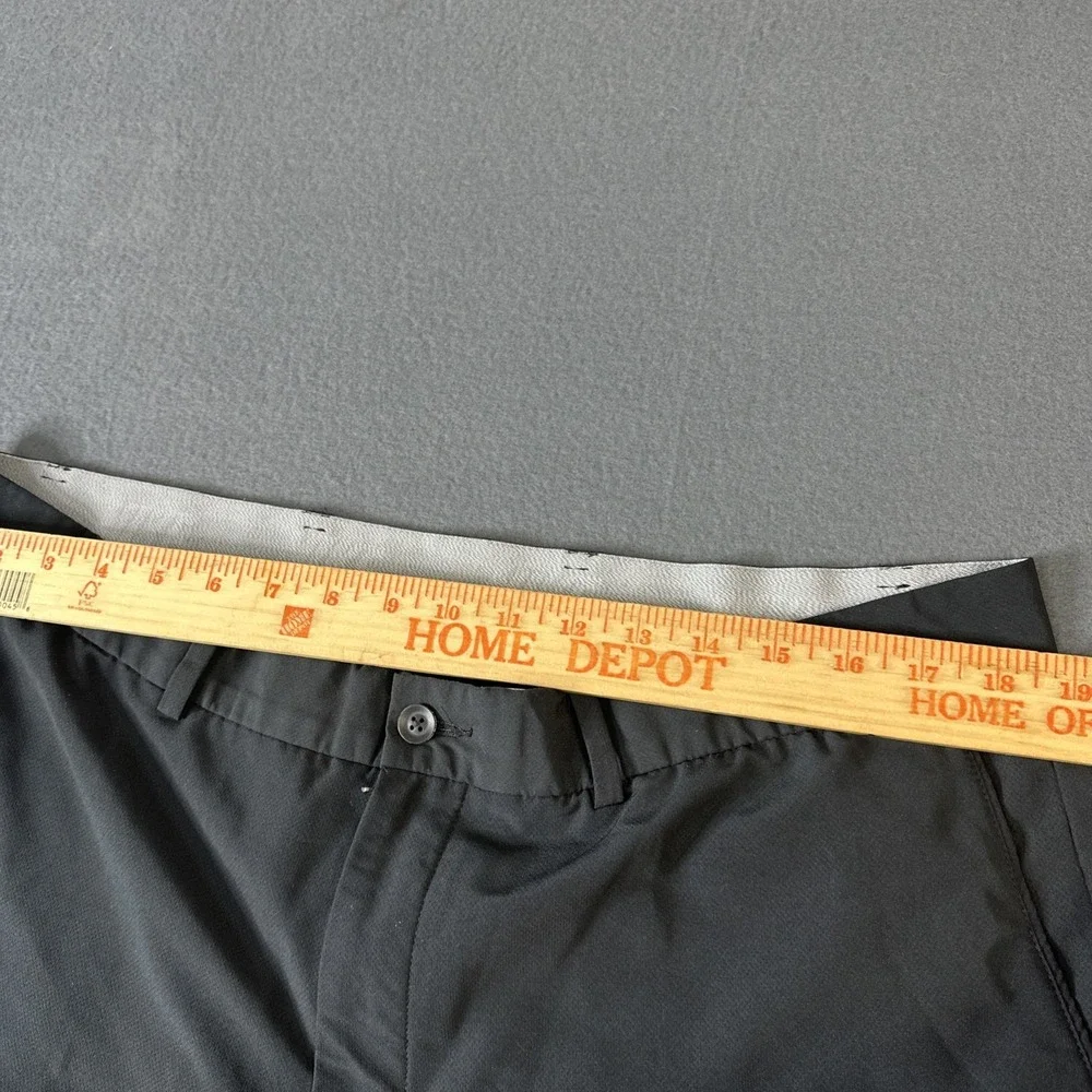 Nike Golf Mens Pants Black  Size 38 x30 Dri-Fit Standard Fit Polyester Blend